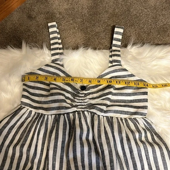 NWT Banana Republic Grey and White Maxi Dress in size small petite. - Picture 8 of 10